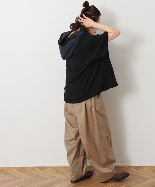 JOURNAL STANDARD LUXE(ジャーナルスタンダード ラックス)の「ウラケナイロンキリカエフーディー(パーカー・レディース・ブラック/ベージュ・FREE)」の6枚目の写真