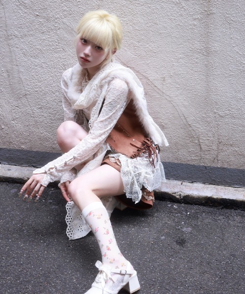myu:loret(ミュウロレット)の「フリンジ×スエードベスト(ベスト・レディース・キャメル・FREE)」の20枚目の写真