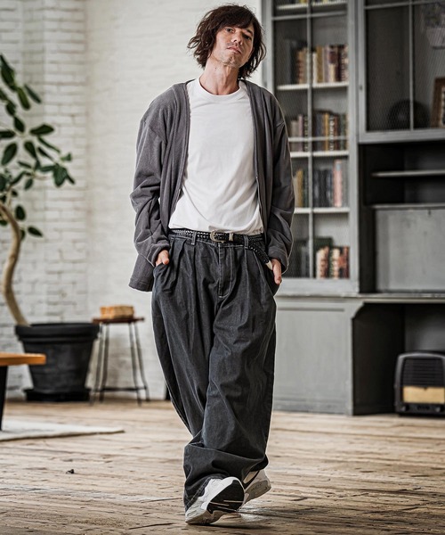 CAMBIO(カンビオ)の「mp15334- Two Tuck Wide Denim Pants ワイドデニムパンツ(AI-262-06)(デニムパンツ・メンズ・ブラック/ネイビー・M/L)」の6枚目の写真