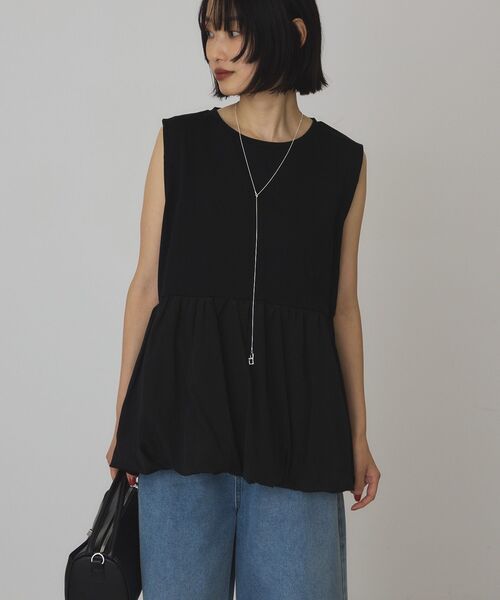 AMERICAN HOLIC(アメリカンホリック)の「バブルヘムタンクトップ(Tシャツ/カットソー・レディース・ブラック/オフホワイト/グレイッシュベージュ・FREE)」の13枚目の写真