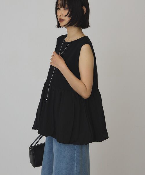 AMERICAN HOLIC(アメリカンホリック)の「バブルヘムタンクトップ(Tシャツ/カットソー・レディース・ブラック/オフホワイト/グレイッシュベージュ・FREE)」の12枚目の写真
