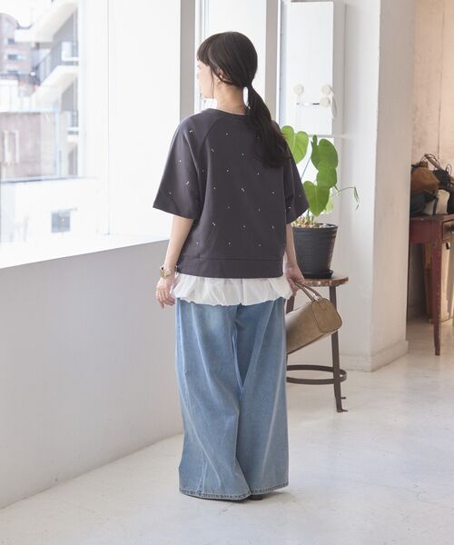 AMERICAN HOLIC(アメリカンホリック)の「バブルヘムタンクトップ(Tシャツ/カットソー・レディース・ブラック/オフホワイト/グレイッシュベージュ・FREE)」の17枚目の写真