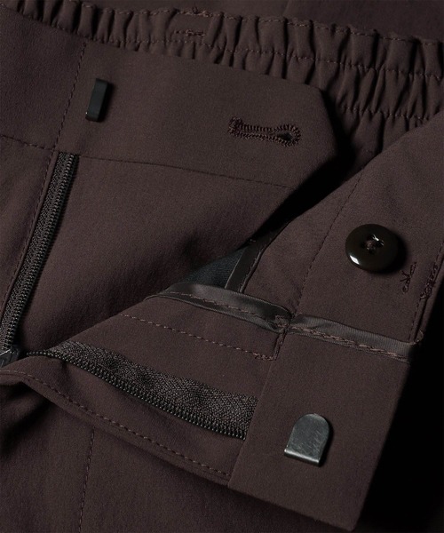 Paul Smith(ポールスミス)の「パフォーマンスストレッチ レギュラーフィット トラウザーズ / 263173 WTVTR01(スラックス・メンズ・ブラック/ダークブラウン・MEDIUM/SMALL/XX-LARGE/X-LARGE/LARGE)」の4枚目の写真