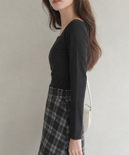 JOCOSA（ジョコサ）の「スクエアネック 美ラインロングTシャツ（Tシャツ/カットソー・レディース・ホワイト/チャコールグレー/ブラウン/ブラック・L/M/S）」の14枚目の写真