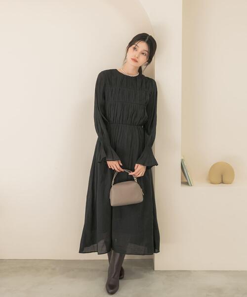 URBAN RESEARCH ROSSO WOMEN(アーバンリサーチ ロッソ)の「シャーリングドットワンピース(ワンピース・レディース・ブラック/モカ・FREE)」の15枚目の写真