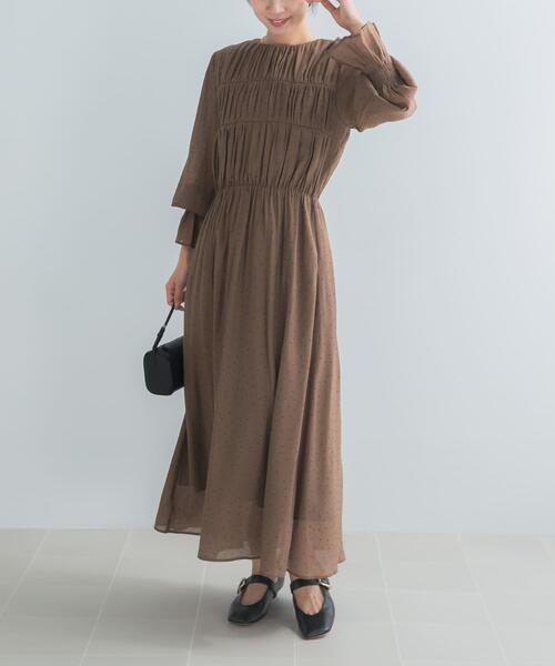 URBAN RESEARCH ROSSO WOMEN(アーバンリサーチ ロッソ)の「シャーリングドットワンピース(ワンピース・レディース・ブラック/モカ・FREE)」の21枚目の写真