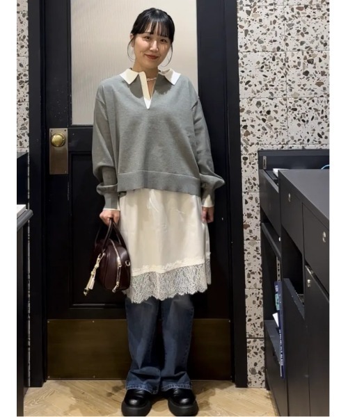 Te chichi(テチチ)の「バイカラーポロニット(ニット/セーター・レディース・ネイビー/ブラウン/グレー・F)」の13枚目の写真