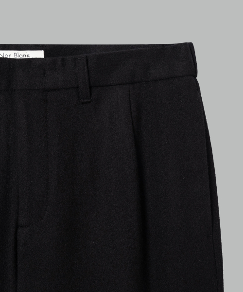 NONBLANK(ノンブランク)の「ウールフランネル ルーズフィットパンツ_BLACK(スラックス・メンズ・その他・MEDIUM/LARGE/X-LARGE/XX-LARGE)」の4枚目の写真