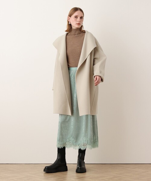allureville(アルアバイル)の「リバーノーカラーコート(チェスターコート・レディース・グレー系その他/ライトベージュ・1/2)」の4枚目の写真