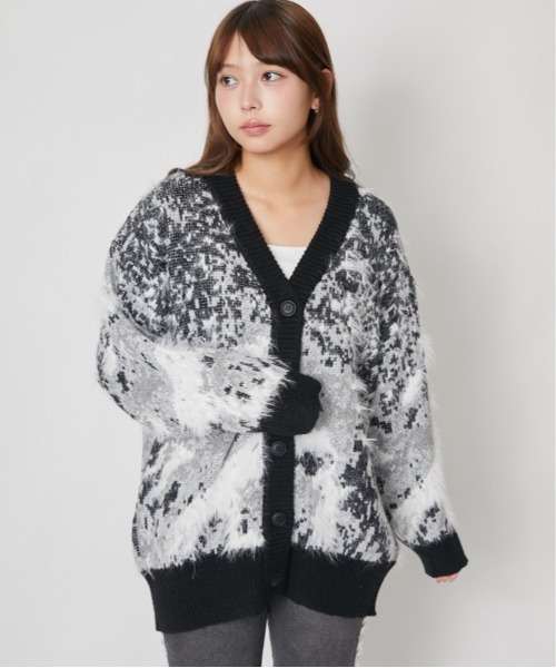 GORGE(ゴージ)の「総柄フェザーニットカーディガン|全3色(カーディガン/ボレロ・レディース・ブラウン/ネイビー/ブラック・F)」の4枚目の写真