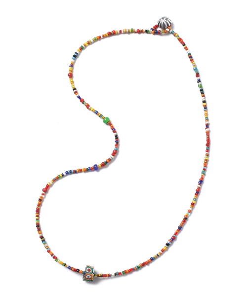 SHIPS（シップス）の「【転売分】NORTH WORKS for SHIPS: オールドビーズ ブレス/ネックレス LIMITED■（ネックレス・メンズ・マルチ/カラフル・ONE SIZE）」の4枚目の写真