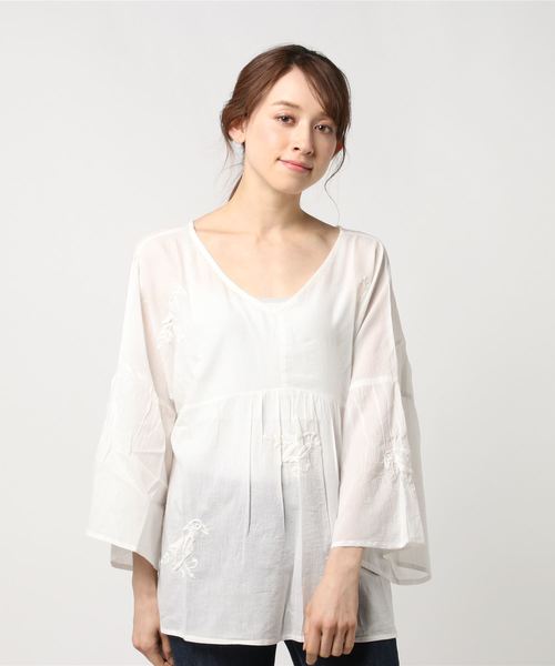 チャイハネ（チャイハネ）の「【チャイハネ】yul 鳥刺繍フレアスリーブトップス（シャツ/ブラウス・レディース・ブルー/ホワイト/イエロー・FREE）」の8枚目の写真