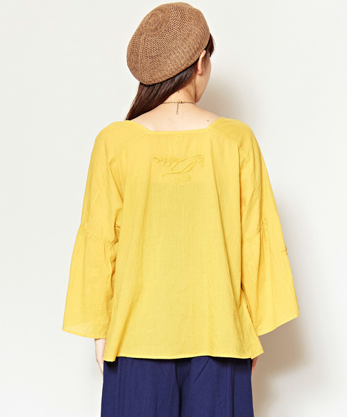 チャイハネ（チャイハネ）の「【チャイハネ】yul 鳥刺繍フレアスリーブトップス（シャツ/ブラウス・レディース・ブルー/ホワイト/イエロー・FREE）」の13枚目の写真