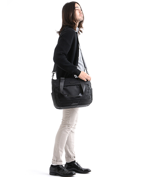 Manhattan Portage BLACK LABEL(マンハッタンポーテージ ブラックレーベル)の「BELT PKWY TWILL TOTE BAG(トートバッグ・メンズ・ブラック・MEDIUM)」の8枚目の写真