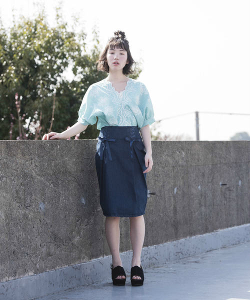 OLIVE des OLIVE（オリーブデオリーブ）の「スカラップ刺繍ブラウス（シャツ/ブラウス・レディース・オフホワイト/グリーン/ブラック・FREE）」の19枚目の写真