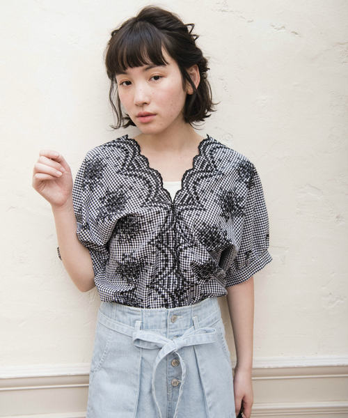 OLIVE des OLIVE（オリーブデオリーブ）の「スカラップ刺繍ブラウス（シャツ/ブラウス・レディース・オフホワイト/グリーン/ブラック・FREE）」の21枚目の写真