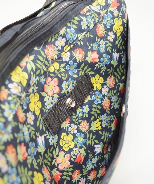 SHIPS GENERAL SUPPLY（シップスジェネラルサプライ）の「LIBERTY×SHIPS GENERAL SUPPLY: 別注ショルダーバッグ【MEDIUM】■（ショルダーバッグ・メンズ・ネイビー/ブルー系その他・ONE SIZE）」の12枚目の写真