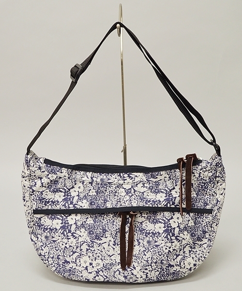 SHIPS GENERAL SUPPLY（シップスジェネラルサプライ）の「LIBERTY×SHIPS GENERAL SUPPLY: 別注ショルダーバッグ【MEDIUM】■（ショルダーバッグ・メンズ・ネイビー/ブルー系その他・ONE SIZE）」の7枚目の写真