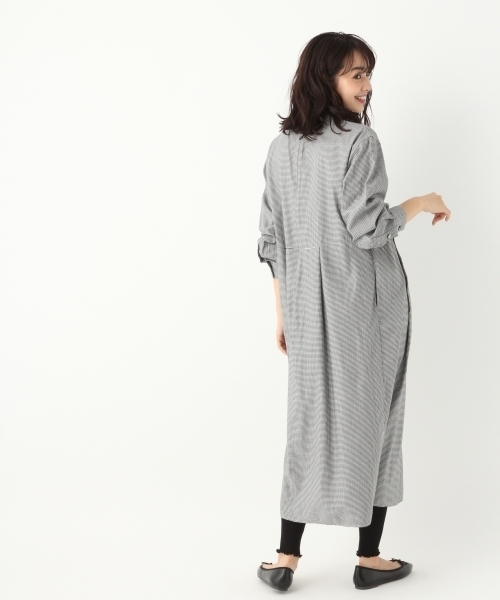 A part by（アパートバイ）の「Cハイネックキリカエフレアワンピース 798234（ワンピース・レディース・ライトブルー/ブラック/ブラック系その他・FREE）」の5枚目の写真