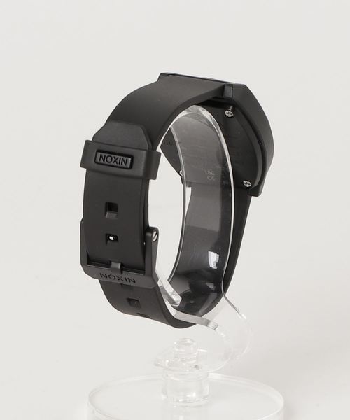 NIXON（ニクソン）の「MEDIUM TIME TELLER P（アナログ腕時計・レディース・ホワイト/ブラック/ブルー系その他・FREE）」の4枚目の写真