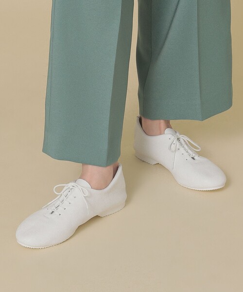 Ray BEAMS（レイビームス）の「CROWN / DanceJazz シューズ★（その他シューズ・レディース・ホワイト/ブラック・4/5/6/7）」の2枚目の写真