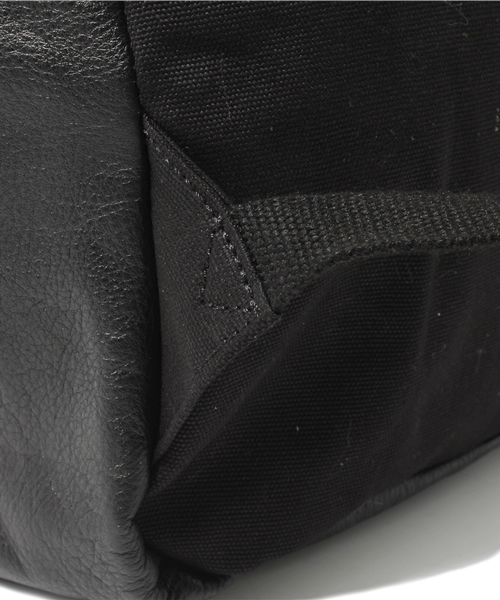 And A（アンドエー）の「レザーフォルドリュック（バックパック/リュック・メンズ・ホワイト/ブラック/キャメル・FREE）」の7枚目の写真