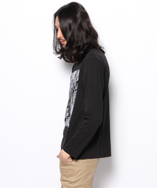WEGO(ウィゴー)の「WEGO/フォトプリントUネックTシャツ(Tシャツ/カットソー・メンズ・ホワイト/ホワイト系その他/ブラック/ネイビー/ライトピンク・MEDIUM/LARGE)」の7枚目の写真