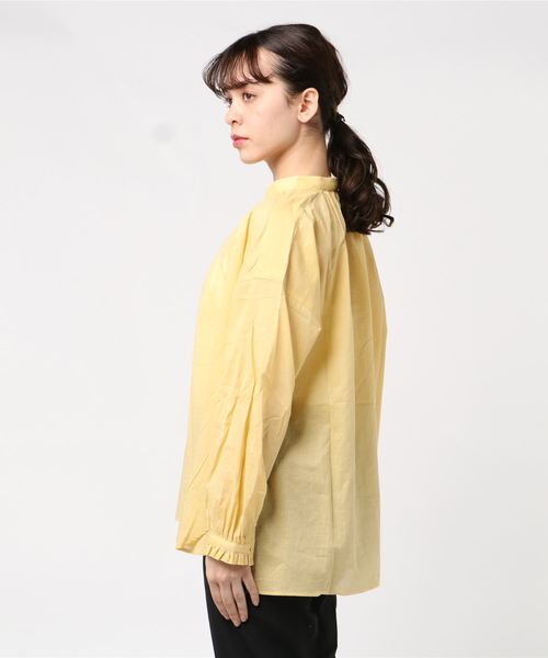 POU DOU DOU（プードゥドゥ）の「スタンドカラースモックブラウス（シャツ/ブラウス・レディース・グレー/オフホワイト/イエロー/グリーン・3）」の18枚目の写真