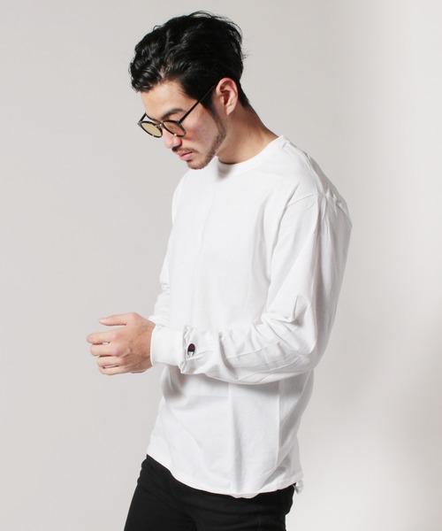 Champion（チャンピオン）の「Champion コットン無地長袖ベーシック＆ビッグTシャツ（Tシャツ/カットソー・メンズ・ブラック/ネイビー/ホワイト/グレー・XXL/XL/L/M）」の2枚目の写真