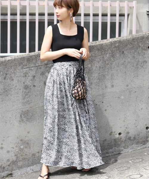 coca(coca)(コカ)の「前後2wayスクエアネックリブタンクトップ(タンクトップ・レディース・ブラック/パープル/ブラウン/ブルー/ベージュ/グリーン・ONE SIZE)」の12枚目の写真