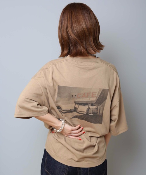 LB/S (エルビーエス)の「バックフォトプリントTシャツ サイドスリット 汗染みが目立ちにくい ベストセラー機能性アイテム 「ZERO STAIN(ゼロステイン)」(Tシャツ/カットソー・レディース・ホワイト/ベージュ/アイボリー・MEDIUM/LARGE)」の10枚目の写真