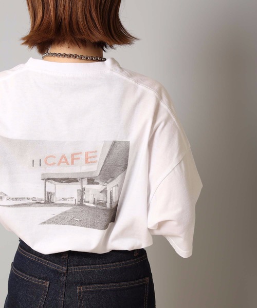 LB/S (エルビーエス)の「バックフォトプリントTシャツ サイドスリット 汗染みが目立ちにくい ベストセラー機能性アイテム 「ZERO STAIN(ゼロステイン)」(Tシャツ/カットソー・レディース・ホワイト/ベージュ/アイボリー・MEDIUM/LARGE)」の4枚目の写真