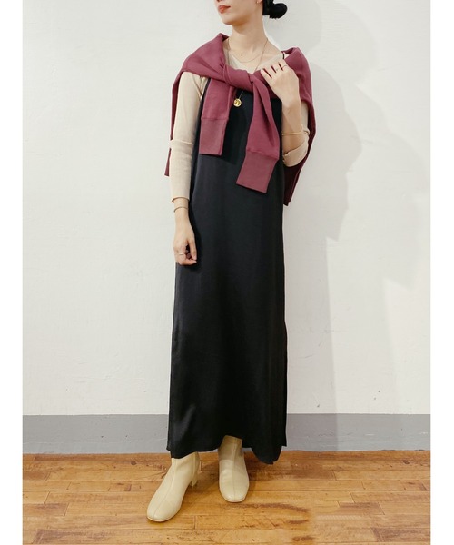 SHENERY（シーナリー）の「サテンキャミワンピース（ワンピース・レディース・ブラック/キャメル・FREE）」の14枚目の写真