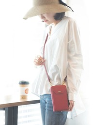 BARCOS（バルコス）の「【BARCOS】 シュリンクレザースマホポシェット（スマホグッズ）」