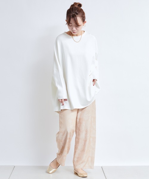 DouDou（ドゥドゥ）の「ニットドッキングポンチョプルオーバー（Tシャツ/カットソー・レディース・オフホワイト/グレイッシュベージュ・FREE）」の20枚目の写真