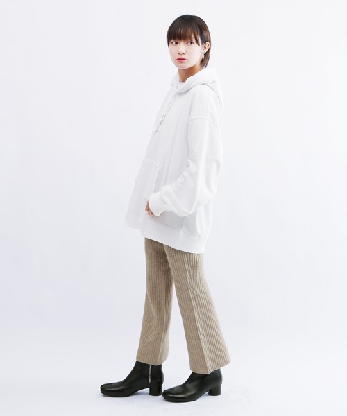 Lulu & Arnie(るるあんどあーにー)の「リブニット フレアパンツ(その他パンツ・レディース・ホワイト/カーキ/ブルー/モカ・FREE)」の9枚目の写真
