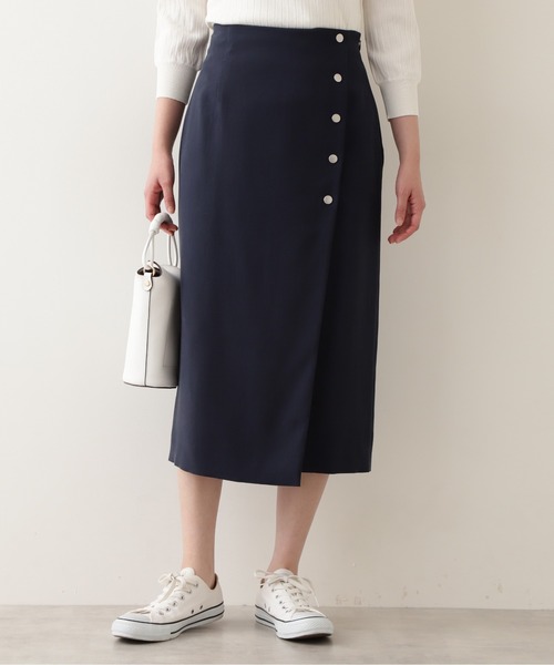 NATURAL BEAUTY BASIC（ナチュラルビューティーベーシック）の「ドット釦ナロースカート（スカート・レディース・ベージュ/ネイビー/ライトグリーン・SMALL/MEDIUM/LARGE）」の3枚目の写真