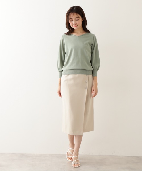 NATURAL BEAUTY BASIC（ナチュラルビューティーベーシック）の「ドット釦ナロースカート（スカート・レディース・ベージュ/ネイビー/ライトグリーン・SMALL/MEDIUM/LARGE）」の5枚目の写真