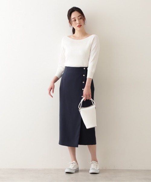 NATURAL BEAUTY BASIC（ナチュラルビューティーベーシック）の「ドット釦ナロースカート（スカート・レディース・ベージュ/ネイビー/ライトグリーン・SMALL/MEDIUM/LARGE）」の11枚目の写真