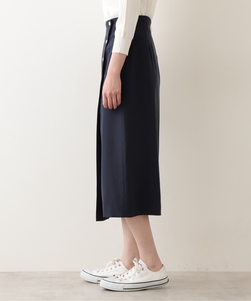 NATURAL BEAUTY BASIC（ナチュラルビューティーベーシック）の「ドット釦ナロースカート（スカート・レディース・ベージュ/ネイビー/ライトグリーン・SMALL/MEDIUM/LARGE）」の14枚目の写真