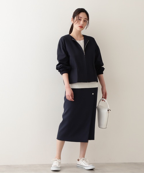 NATURAL BEAUTY BASIC（ナチュラルビューティーベーシック）の「ドット釦ナロースカート（スカート・レディース・ベージュ/ネイビー/ライトグリーン・SMALL/MEDIUM/LARGE）」の12枚目の写真