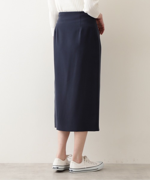 NATURAL BEAUTY BASIC（ナチュラルビューティーベーシック）の「ドット釦ナロースカート（スカート・レディース・ベージュ/ネイビー/ライトグリーン・SMALL/MEDIUM/LARGE）」の15枚目の写真