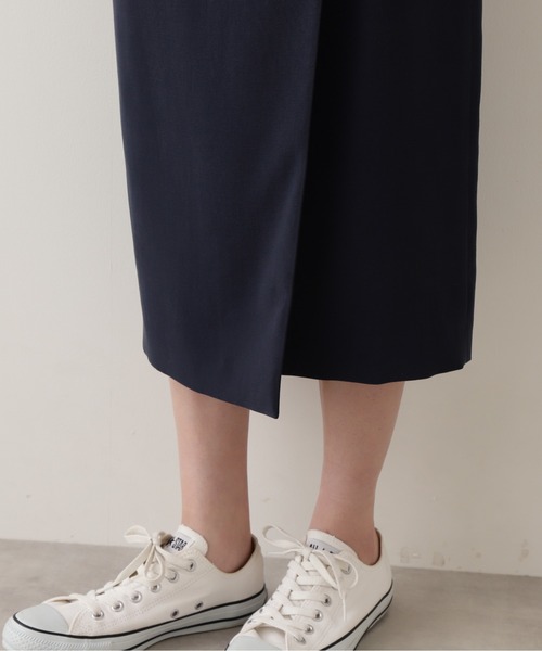 NATURAL BEAUTY BASIC（ナチュラルビューティーベーシック）の「ドット釦ナロースカート（スカート・レディース・ベージュ/ネイビー/ライトグリーン・SMALL/MEDIUM/LARGE）」の18枚目の写真