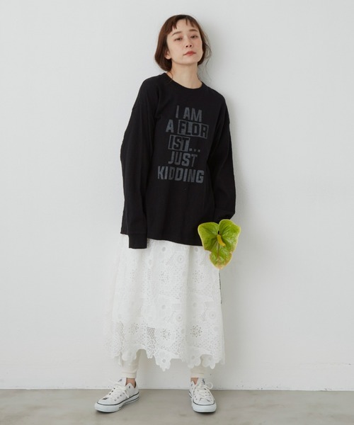 Libra Cue（リブラ キュー）の「フローリストロンT（Tシャツ/カットソー・レディース・ホワイト/ブラック/ネイビー・FREE）」の5枚目の写真