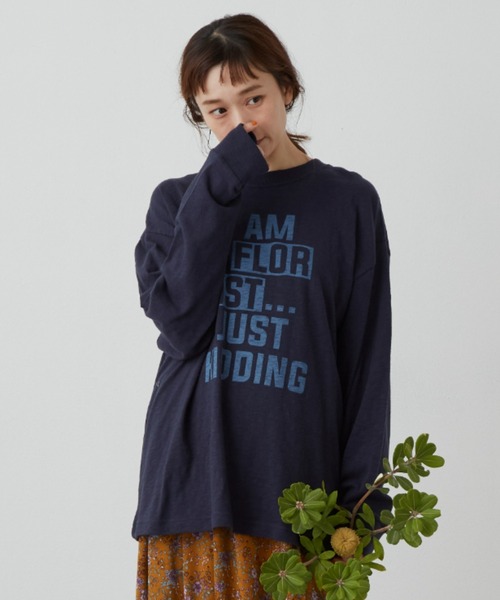 Libra Cue（リブラ キュー）の「フローリストロンT（Tシャツ/カットソー・レディース・ホワイト/ブラック/ネイビー・FREE）」の16枚目の写真