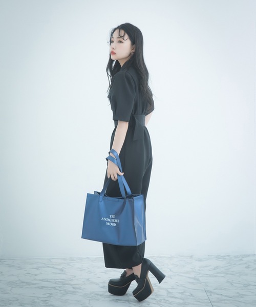 ANDGEEBEE(アンジービー)の「【UNISEX】フェイクレザーショッパーバッグ(ショルダーバッグ・レディース・ブラック/ブルー・FREE)」の11枚目の写真