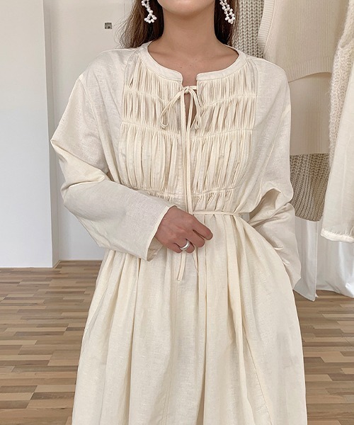 chuclla(チュクラ)の「Front gather one-piece chw1490(ワンピース・レディース・ライトベージュ・FREE)」の2枚目の写真