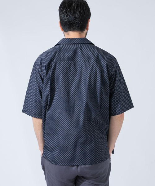 URBAN RESEARCH ROSSO MEN(アーバンリサーチロッソメン)の「『XLサイズあり』小紋柄オープンカラー半袖シャツ(シャツ/ブラウス・メンズ・ネイビー/ブルー/ブルー系その他・SMALL/MEDIUM/LARGE/X-LARGE)」の5枚目の写真
