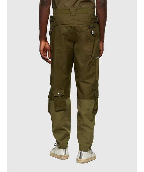 DIESEL（ディーゼル）の「メンズ パンツ ミックスマテリアル カーゴパンツ パッチ マルチポケット（その他パンツ・メンズ・ブラック/カーキ・32inch/30inch/28inch/34inch/36inch）」の6枚目の写真