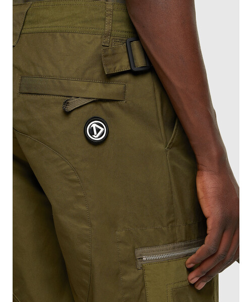 DIESEL（ディーゼル）の「メンズ パンツ ミックスマテリアル カーゴパンツ パッチ マルチポケット（その他パンツ・メンズ・ブラック/カーキ・32inch/30inch/28inch/34inch/36inch）」の10枚目の写真